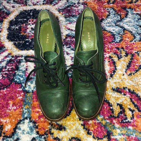 Marc Jacobs Lace Up Pumps